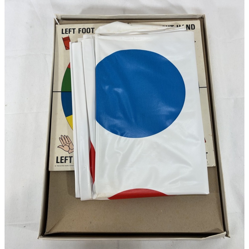 Milton Bradley TWISTER Game #4645 Original Edition Complete Vintage 1966 - Picture 6 of 16